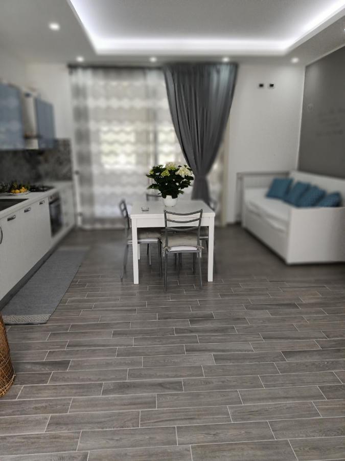 Апартаменты Monolocale Da Andrea Кустоначи Экстерьер фото